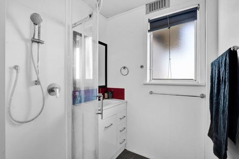 Photo of property in 66 Endeavour Street, Marfell, New Plymouth, 4310