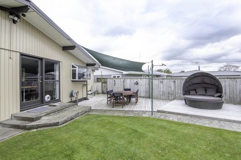 Photo of property in 2 Newcastle Street, Hokowhitu, Palmerston North, 4410