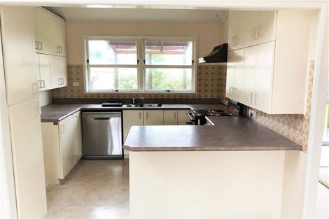 Photo of property in 3 Hamilton Place, Glenfield, Auckland, 0629