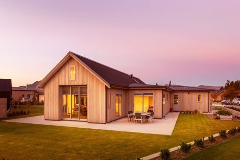 Photo of property in 1 Parkview Street, Wanaka, 9382