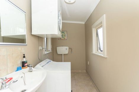 Photo of property in 12 Grant Street, Dannevirke, 4930