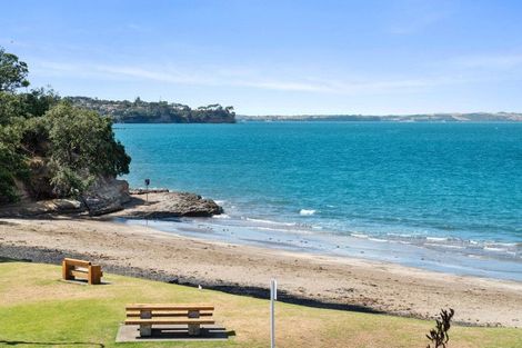 Photo of property in 58 Rothesay Bay Road, Rothesay Bay, Auckland, 0630