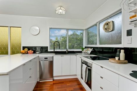 Photo of property in 1/2 Hume Drive, Hillcrest, Auckland, 0627