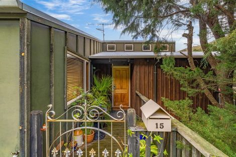 Photo of property in 15 Harmans Road, Lyttelton, 8082