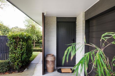 Photo of property in 8 Earl Place, Hokowhitu, Palmerston North, 4410