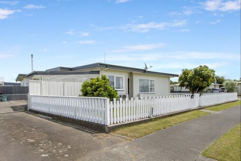 Photo of property in 39 Arthur Hobson Avenue, Pirimai, Napier, 4112