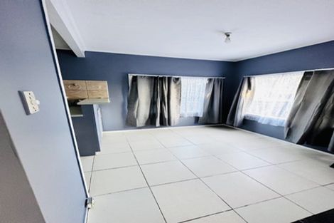 Photo of property in 422 Roscommon Road, Clendon Park, Auckland, 2103