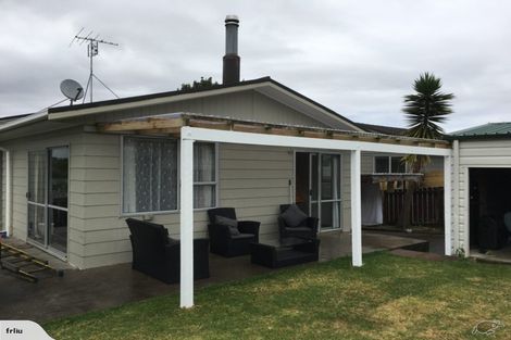 Photo of property in 27 Lisa Rise, Half Moon Bay, Auckland, 2012