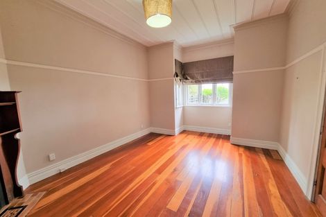 Photo of property in 17 Verbena Road, Birkdale, Auckland, 0626