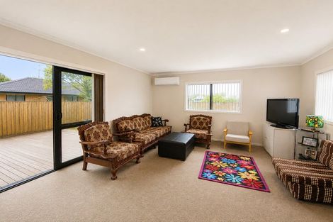 Photo of property in 4 Duke Avenue, Pukekohe, 2120