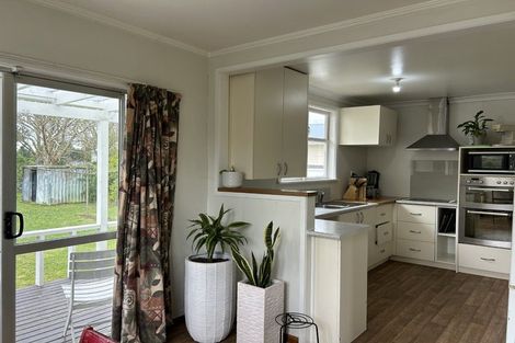 Photo of property in 4 Hamilton Street, Pahiatua, 4910