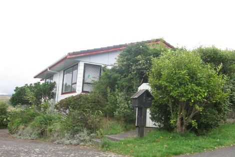 Photo of property in 135 Mark Avenue, Grenada Village, Wellington, 6037