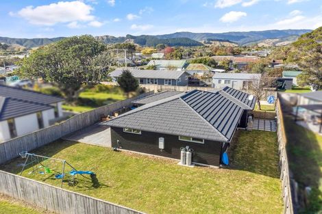 Photo of property in 7b Te Manuao Road, Otaki, 5512