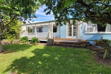 Photo of property in 12 Bethune Street, Featherston, 5710