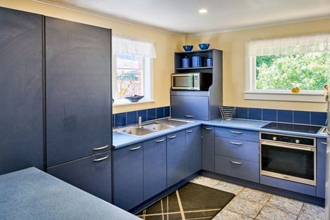 Photo of property in 73 Taylor Terrace, Tawa, Wellington, 5028