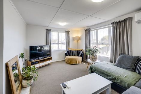 Photo of property in 8 Lyttelton Crescent, Tamatea, Napier, 4112