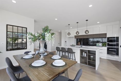 Photo of property in 22 Longshore Drive, Long Bay, Auckland, 0630