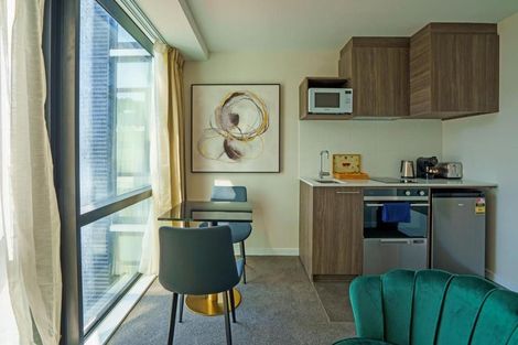 Photo of property in Proximity Apartment Hotel, 172 Thorndon Quay, Pipitea, Wellington, 6011