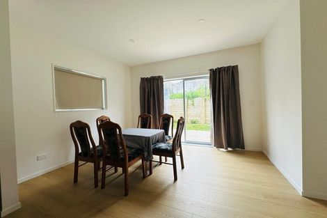 Photo of property in 39 Lawson Creek Street, Massey, Auckland, 0614