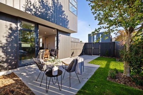 Photo of property in 2/90 Innes Road, St Albans, Christchurch, 8052