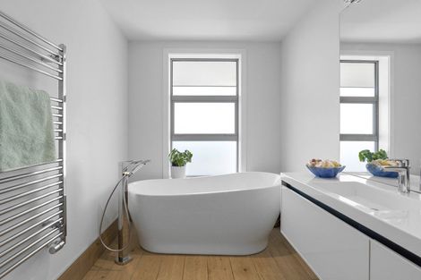 Photo of property in 342 Mount Pleasant Road, Mount Pleasant, Christchurch, 8081