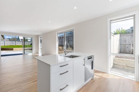 Photo of property in 30 Brigitte View, Snells Beach, 0920