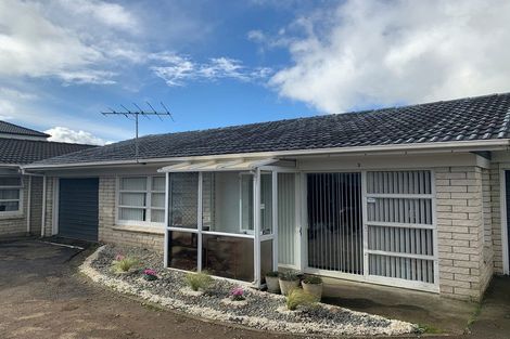 Photo of property in 3/6 Clevedon Road, Papakura, 2110