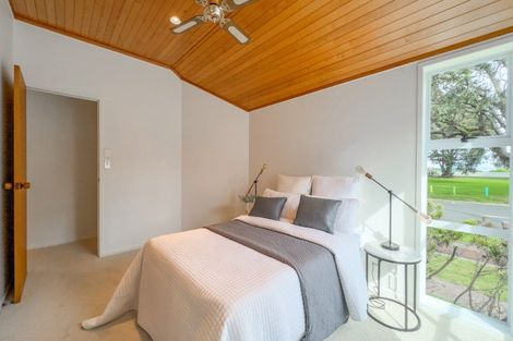 Photo of property in 102 Beach Road, Thames, 3500