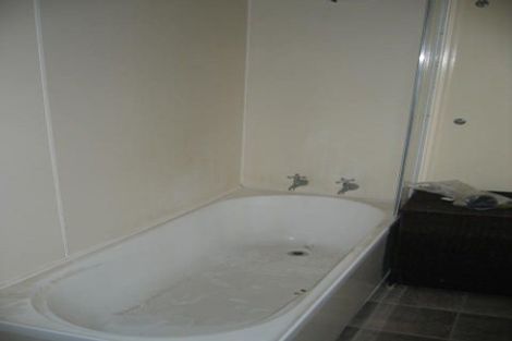 Photo of property in 16 Cruickshank Street, Kilbirnie, Wellington, 6022