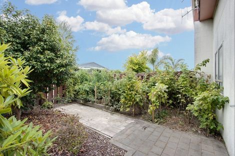 Photo of property in 19 Skerrett Crescent, Tamatea, Napier, 4112