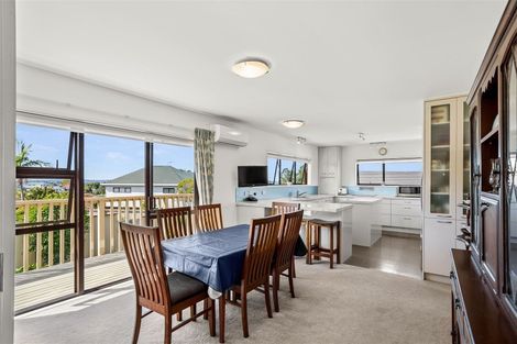 Photo of property in 10 Tatyana Place, Massey, Auckland, 0614