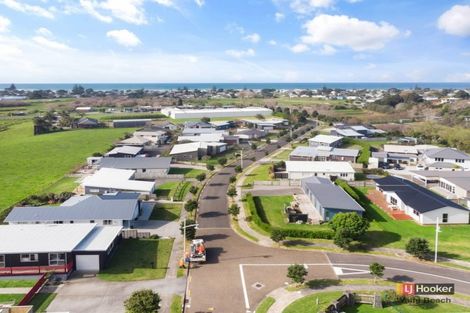 Photo of property in 27 Ocean Breeze Drive, Waihi Beach, 3611