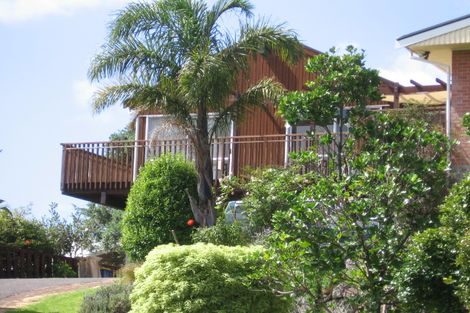 Photo of property in 29 Braemar Road, Castor Bay, Auckland, 0620