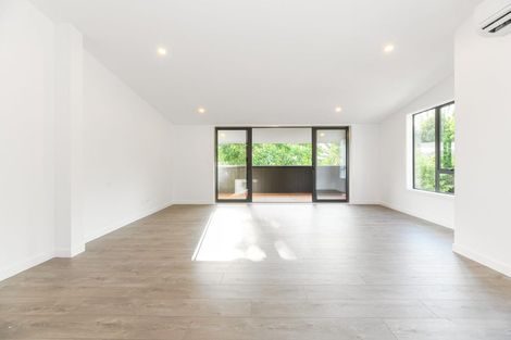 Photo of property in 20a Arataki Views Way, Glen Eden, Auckland, 0602
