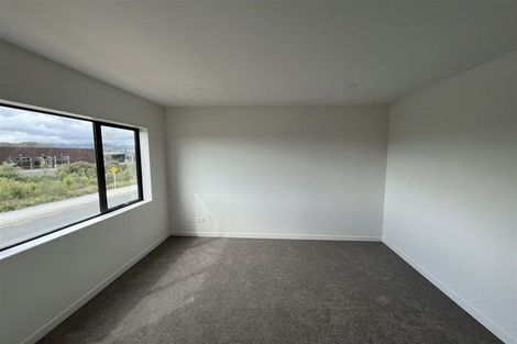 Photo of property in 11 Kaha Road, Takanini, 2110