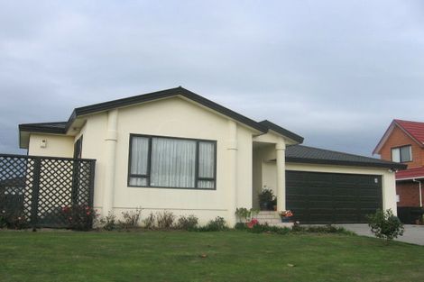 Photo of property in 39 Dalfield Place, Highbury, Palmerston North, 4412