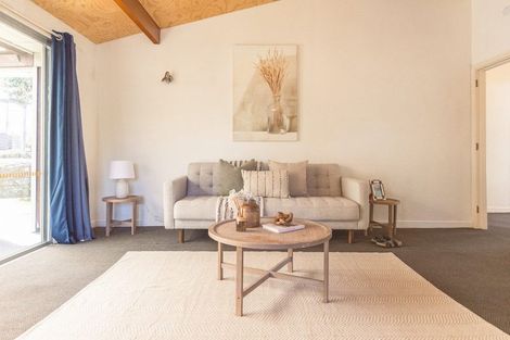 Photo of property in 6 Thorpe Street, Sumner, Christchurch, 8081