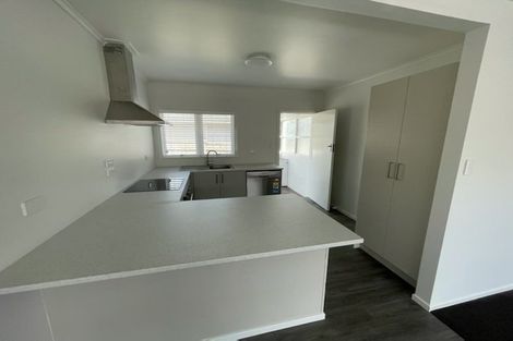 Photo of property in 2/13 Dodson Avenue, Milford, Auckland, 0620