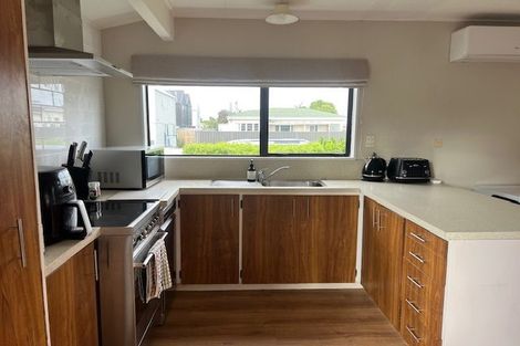 Photo of property in 1/806 Saint Aubyn, Parkvale, Hastings, 4122