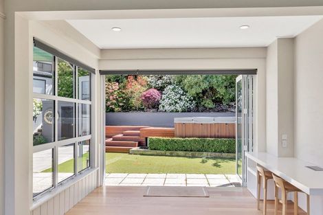 Photo of property in 148 Park Street, Queenstown, 9300