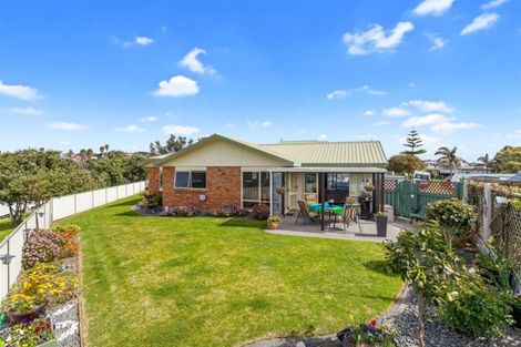 Photo of property in 19 The Glebe, Coastlands, Whakatane, 3120