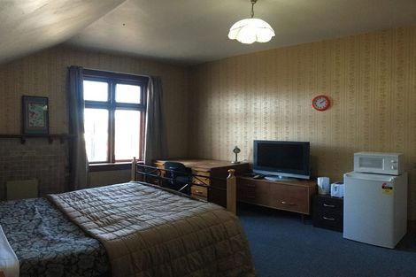 Photo of property in 82 Manor Place, Dunedin Central, Dunedin, 9016