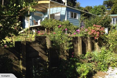 Photo of property in 95 Cornwallis Road, Cornwallis, Auckland, 0604