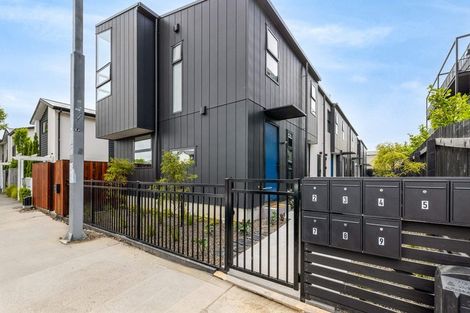 Photo of property in 2/276 Barbadoes Street, Christchurch Central, Christchurch, 8011