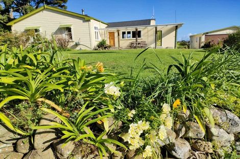 Photo of property in 143 Muhunoa Road East, Ohau, Levin, 5570