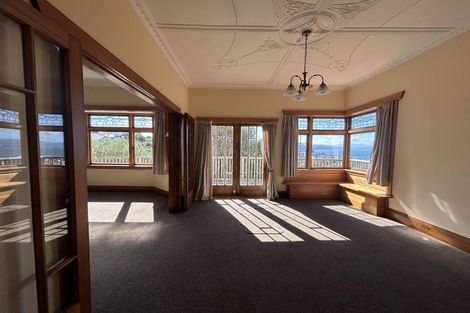 Photo of property in 100 Mortimer Terrace, Brooklyn, Wellington, 6021