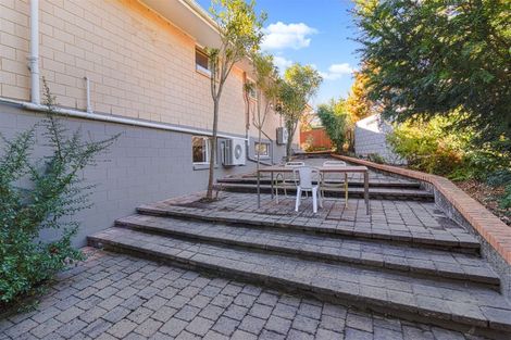 Photo of property in 196 Dyers Pass Road, Cashmere, Christchurch, 8022