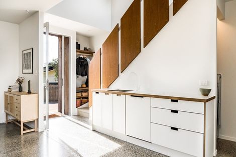 Photo of property in 10a Government Road, Raglan, 3225