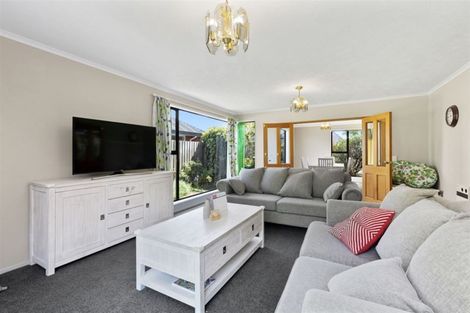 Photo of property in 66 Apsley Drive, Avonhead, Christchurch, 8042