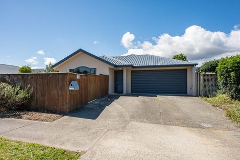 Photo of property in 16 Allport Place, Stoke, Nelson, 7011